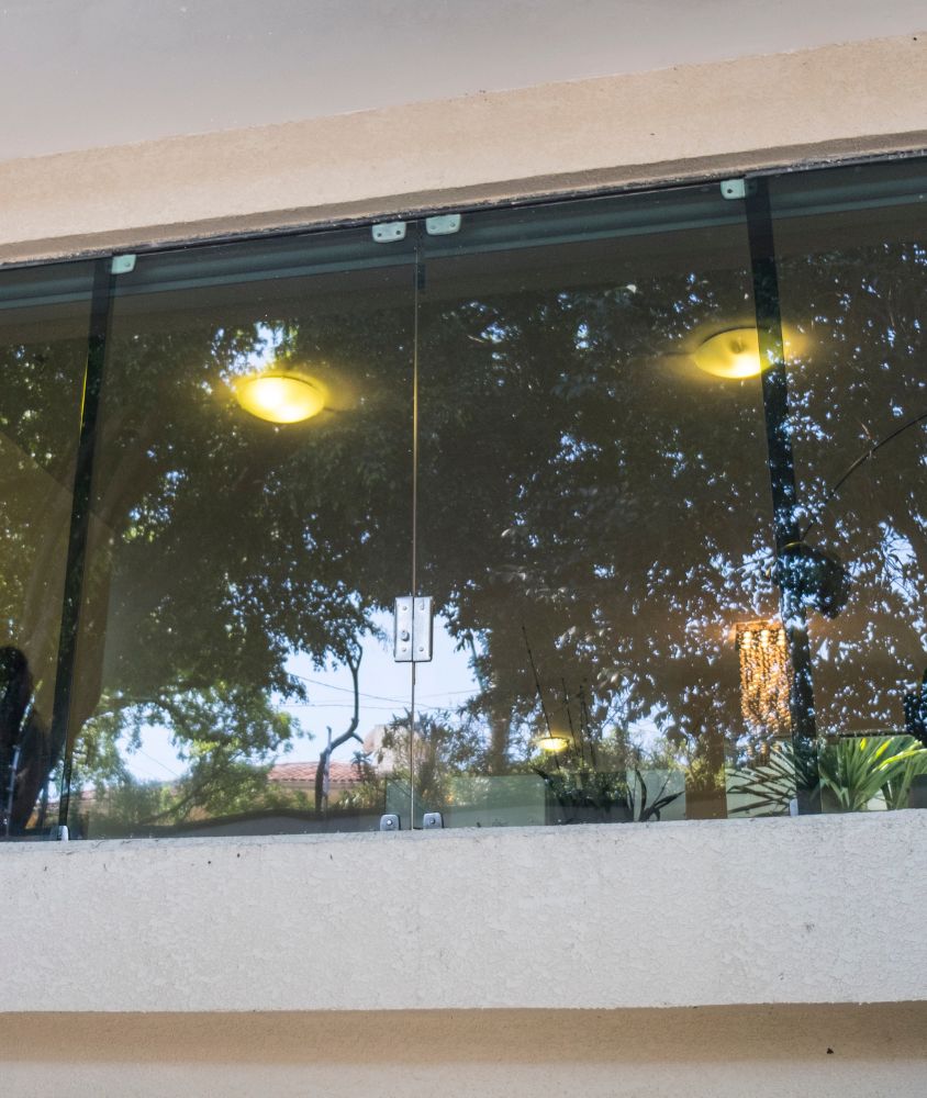 janela de vidro em Pelotas